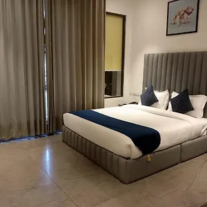 3* Hotel Carnival